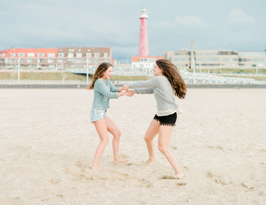 Sisterly-love-beach-session-28